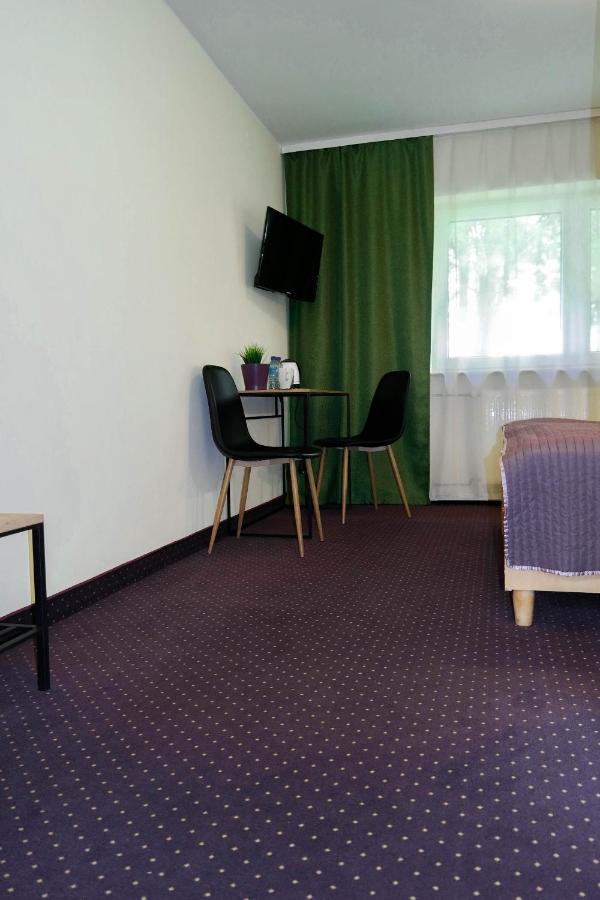 Hotel George Nadarzyn Eksteriør bilde
