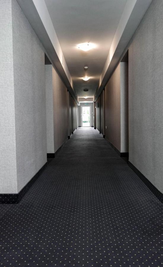 Hotel George Nadarzyn Eksteriør bilde