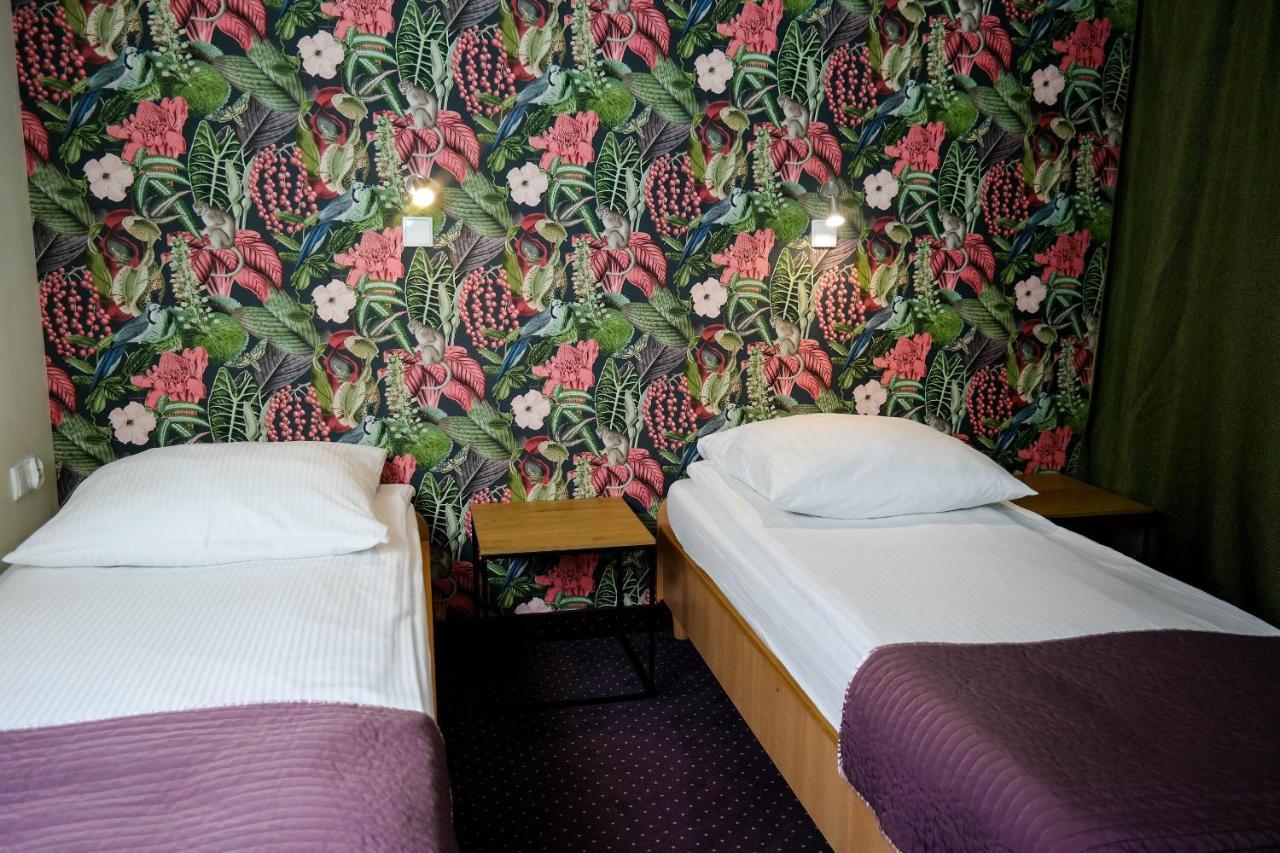 Hotel George Nadarzyn Eksteriør bilde
